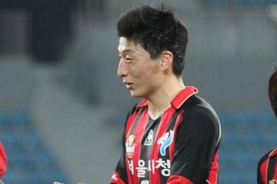 韓国サッカー選手　パク・ウンソン