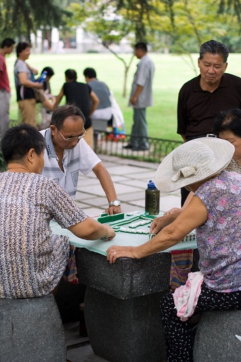 Mahjong_in_Hangzhou.jpg