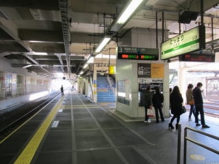 線路切替完了直後の常磐線日暮里駅3番線。